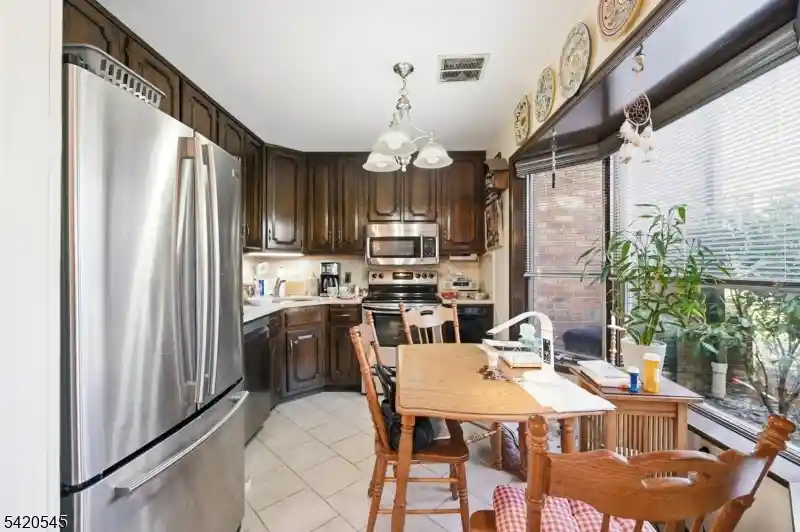 Listing Photo 1 - Condo for sale in building located at 900 Vly Rd, Clifton, NJ 07013 - Unit #E3