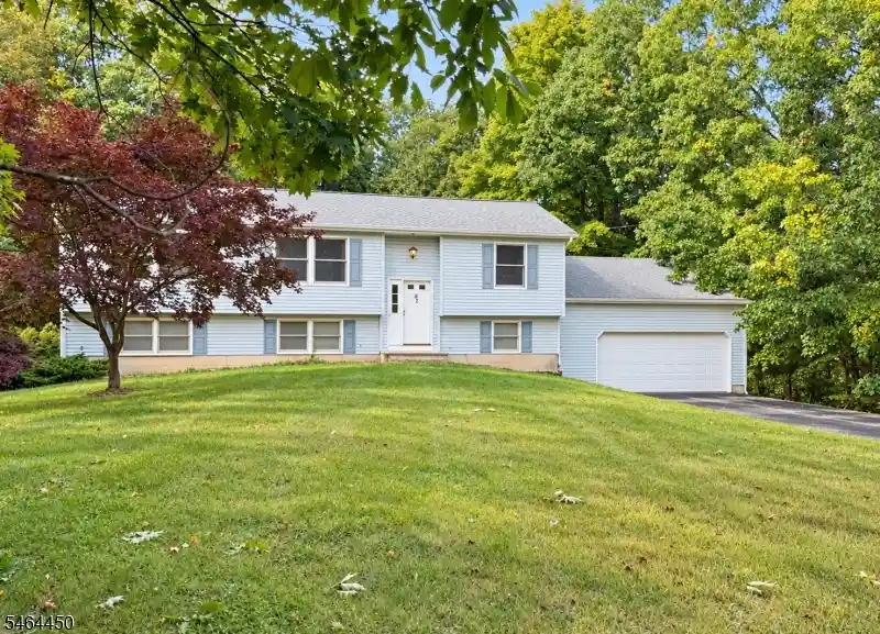 Photo 1 of Single family home for sale at 82 Winding Hl Dr, Sussex, NJ 07461 | MLS# 4056194 | Listing updated on 2026-10-30