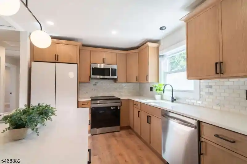 Photo 1 of Single family home for sale at 102 Brooklyn Mountain Rd, Hopatcong Boro, NJ 07843 | MLS# 4059987 | Listing updated on 2026-10-29