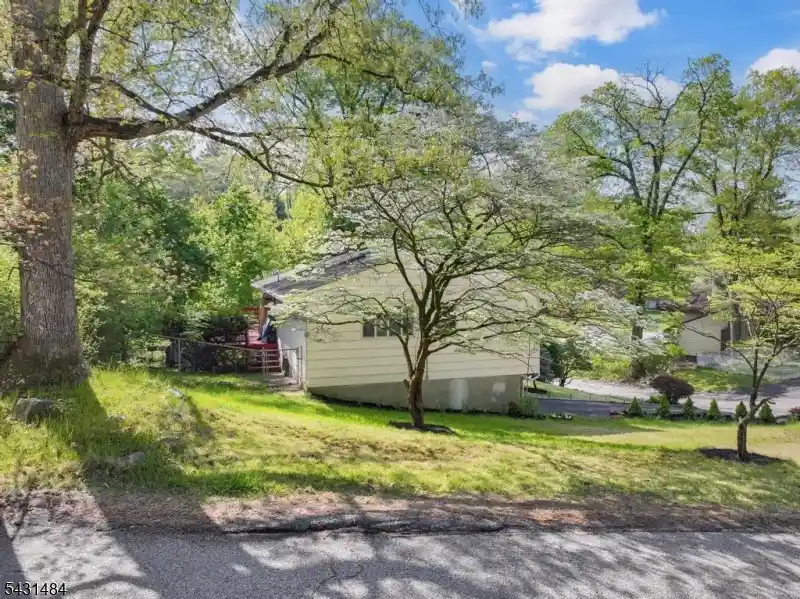 Photo 1 of Single family home for sale at 3 Nice Pl, Hopatcong, NJ 07843 | MLS# 4060545 | Listing updated on 2026-10-29