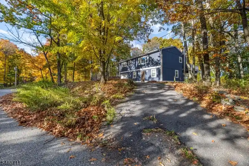 Photo 1 of Single family home for sale at 27 Evergreen Rd, Sussex, NJ 07461 | MLS# 4061320 | Listing updated on 2026-10-31