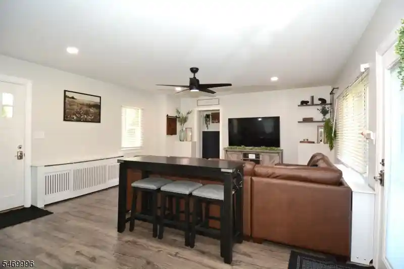 Photo 4 of Single family home for sale at 851 Jackson Valley Rd, Oxford, NJ 07863 | MLS# 4061555 | Listing updated on 2026-10-29