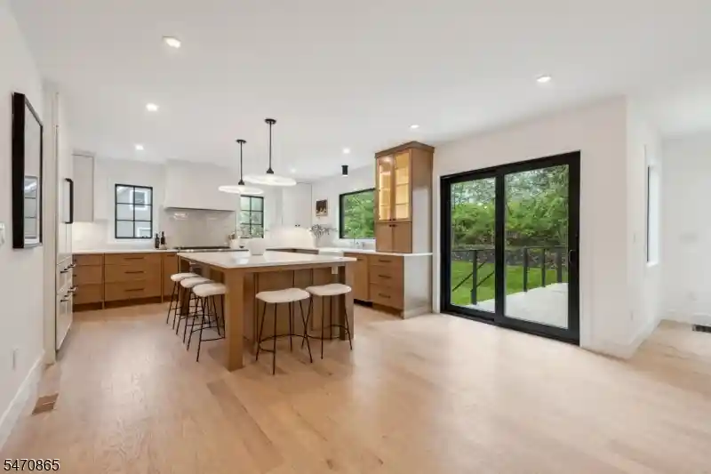 Photo 4 of Single family home for sale at 338 Old Short Hills Rd, Millburn Twp., NJ 07078 | MLS# 4061819 | Listing updated on 2026-10-29