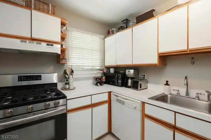 Photo 4 of Condo for sale at 46 F Pkwy Village, Cranford, NJ 07016 | MLS# 4061866 | Listing updated on 2026-10-29