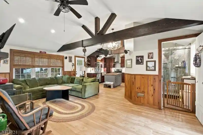 Photo 3 of Single family home for sale at 506 Tahama Rd, Highland Lakes, NJ 07422 | MLS# 4062000 | Listing updated on 2026-10-30