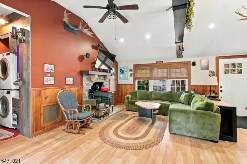 Photo 4 of Single family home for sale at 506 Tahama Rd, Highland Lakes, NJ 07422 | MLS# 4062000 | Listing updated on 2026-10-30
