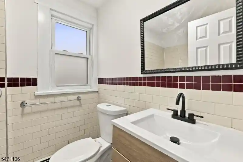 Photo 3 of House for sale at 230 Pine St, Elizabethport, NJ 07206 | MLS# 4062113 | Listing updated on 2026-10-30