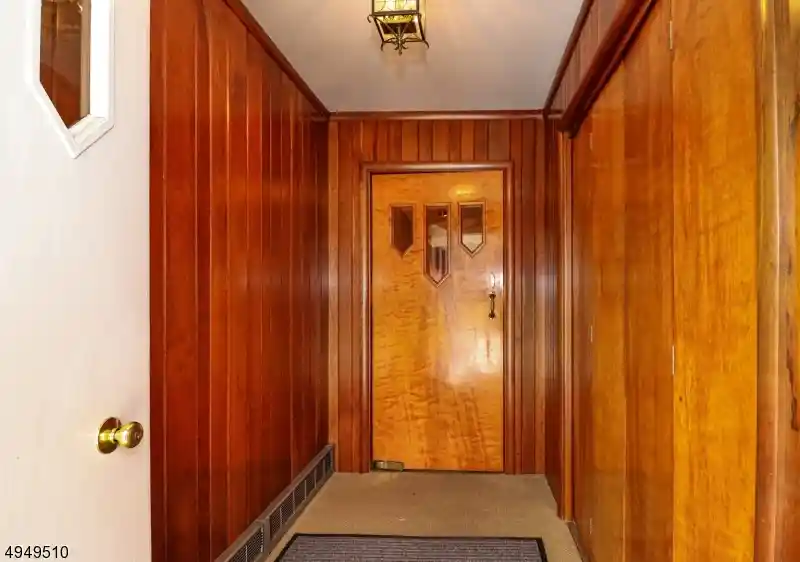 Photo 4 of Single family home for sale at 15 Academy St, Califon, NJ 07830 | MLS# 3717740 | Listing updated on 2026-02-19