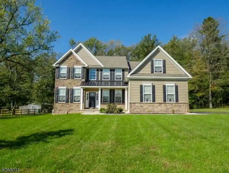 Photo 3 of Single family home for sale at 10 Holcombe Grove Rd, Lambertville, NJ 08530 | MLS# 3899923 | Listing updated on 2025-04-10