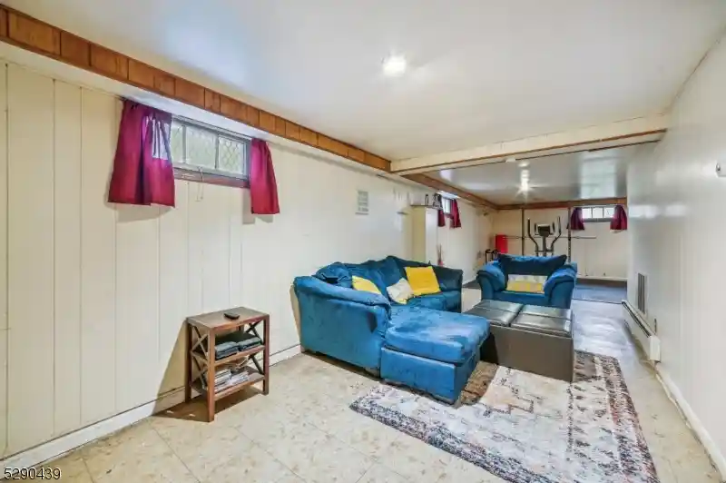 Photo 3 of Single family home for sale at 832 Bergen Ave, Linden, NJ 07036 | MLS# 3904106 | Listing updated on 2025-11-15