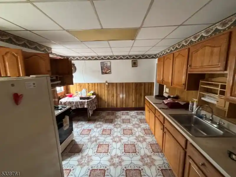 Photo 3 of House for sale at 143 Walnut St, Newark, NJ 07105 | MLS# 3946382 | Listing updated on 2025-12-16