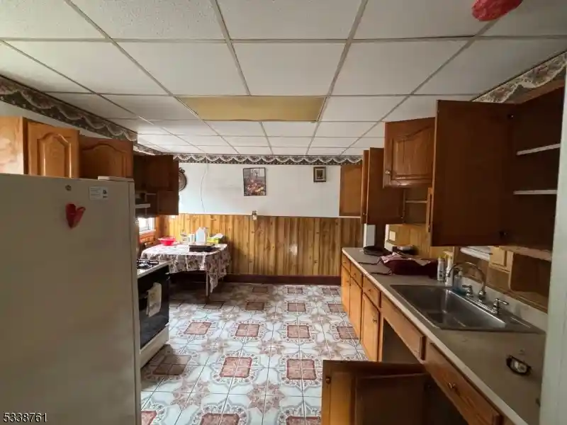 Photo 4 of House for sale at 143 Walnut St, Newark, NJ 07105 | MLS# 3946382 | Listing updated on 2025-12-16
