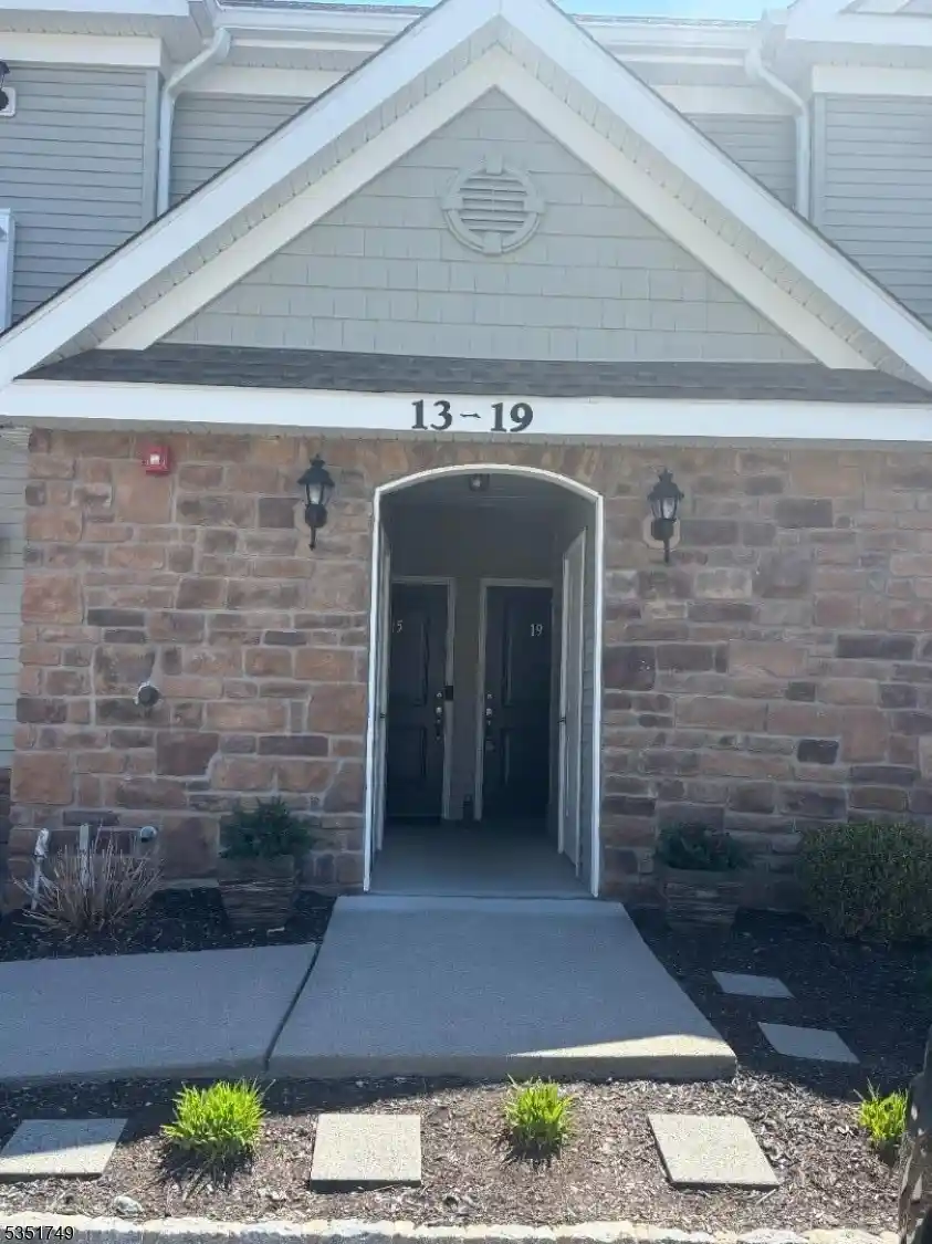 Homes for sale in Wanaque, NJ | 19 Dogwood Ln, Wanaque, NJ 07420
