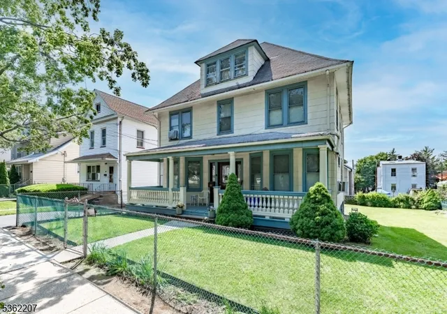 Photo 2 of Single family home for sale at 60 Ella St, Bloomfield, NJ 07003 | MLS# 3968789 | Listing updated on 2025-08-11