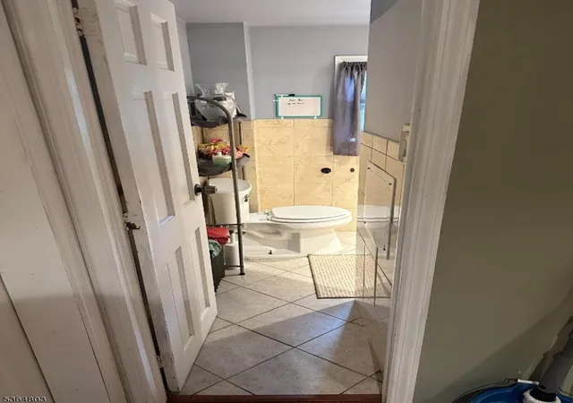 Photo 3 of Single family home for sale at 354 E 2Nd St, Plainfield City, NJ 07060 | MLS# 3969158 | Listing updated on 2025-11-14