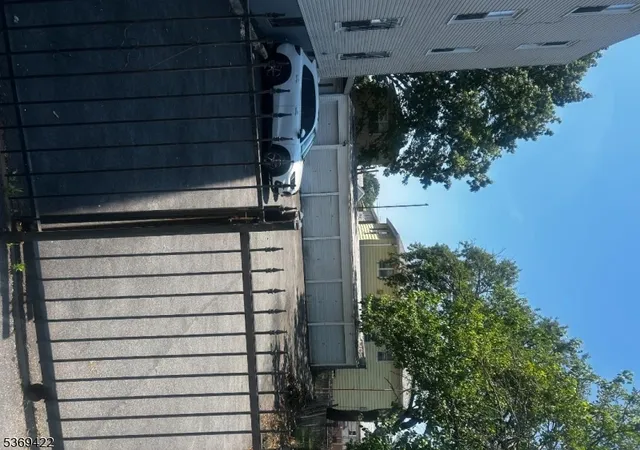 Photo 3 of Multi family home for sale at 615 S 17th St, Newark, NJ 07103 | MLS# 3973301 | Listing updated on 2025-11-20