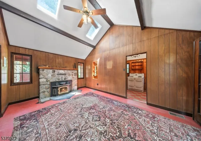 Photo 3 of Single family home for sale at 209 Alturas Rd, Highland Lakes, NJ 07422 | MLS# 3974449 | Listing updated on 2026-07-09
