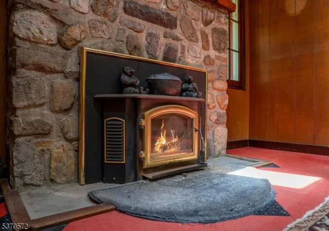 Photo 3 of Single family home for sale at 209 Alturas Rd, Highland Lakes, NJ 07422 | MLS# 3974449 | Listing updated on 2026-07-09