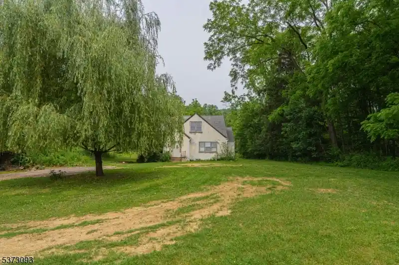 Homes for sale in Belvidere, NJ | 79 Mountain Lake Rd, Belvidere, NJ 07823 | MLS# 3976669