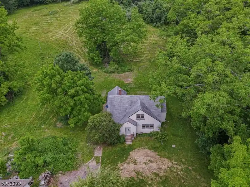 Homes for sale in Belvidere, NJ | 79 Mountain Lake Rd, Belvidere, NJ 07823 | MLS# 3976669