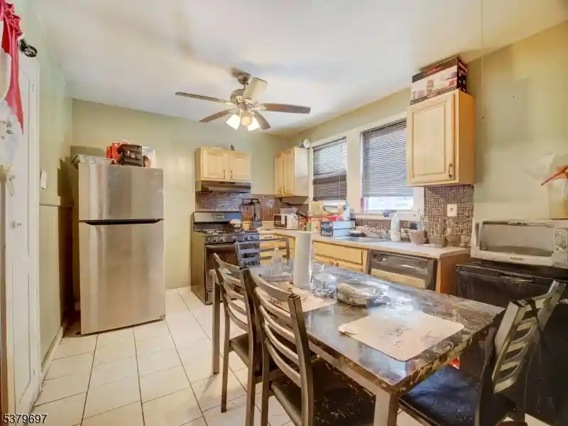 5th image of 170 Oakland Ter #2, Newark City, NJ 07106 | MLS# 3982908