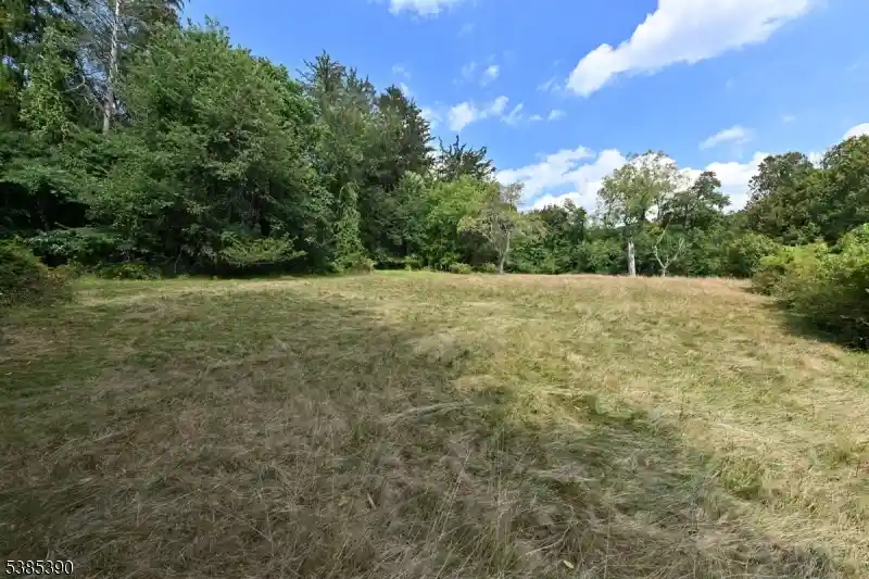 Photo 3 of Single family home for sale at 235 Wearimus Rd, Ho Ho Kus, NJ 07423 | MLS# 3987650 | Listing updated on 2026-09-24
