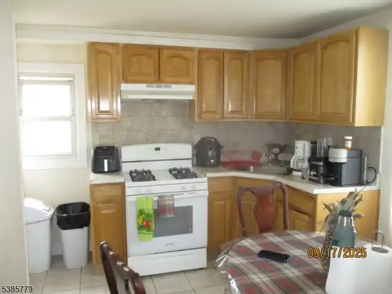 Homes for sale in Newark City, NJ | 7 Kossuth St, Newark City, NJ 07105 | MLS# 3988685