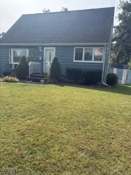 Homes for sale in Rahway City, NJ | 910 Apgar Ter, Rahway City, NJ 07065 | MLS# 3988323