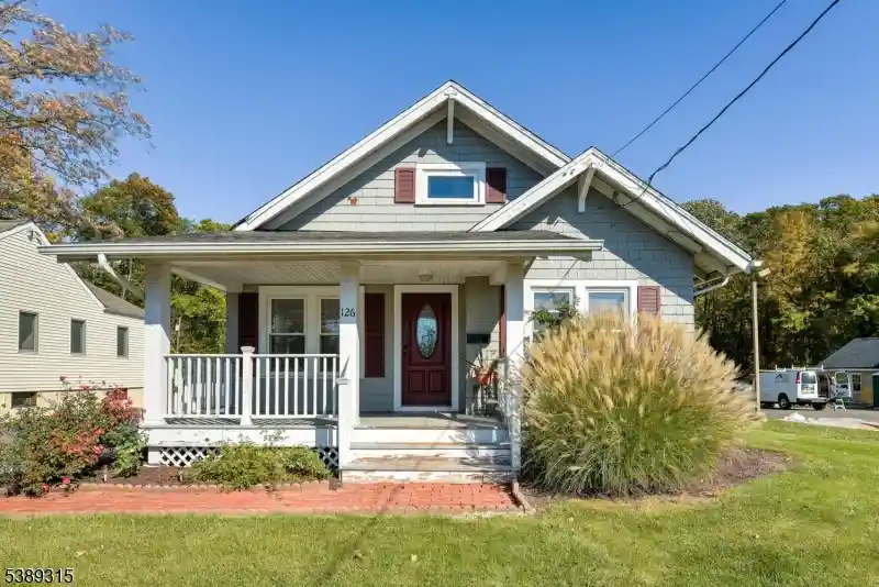 1st image of 126 Snyder Ave, Berkeley Heights, NJ 07922 | MLS# 3998076