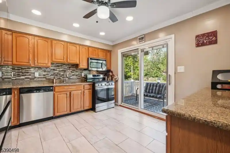 3rd image of 657 Barron Ave, Woodbridge, NJ 07095 | MLS# 3991909