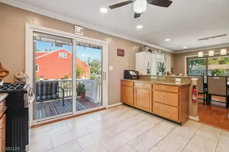 4th image of 657 Barron Ave, Woodbridge, NJ 07095 | MLS# 3991909