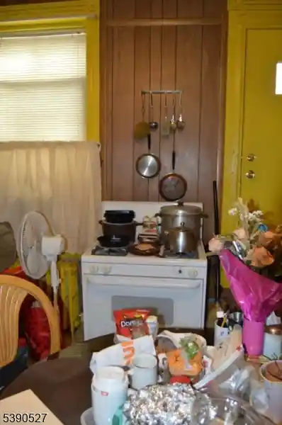 5th image of 20 Crescent Ave, Jersey City, NJ 07304 | MLS# 3991918