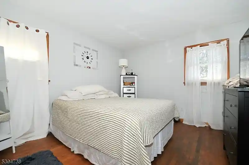 Photo 3 of Multi family home for sale at 435 Miner Ter, Linden, NJ 07036 | MLS# 3995612 | Listing updated on 2026-09-29