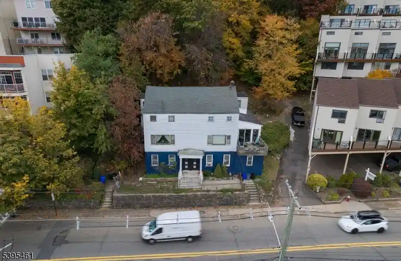 2nd image of 1106 1108 River Rd, Edgewater, NJ 07020 | MLS# 3996193