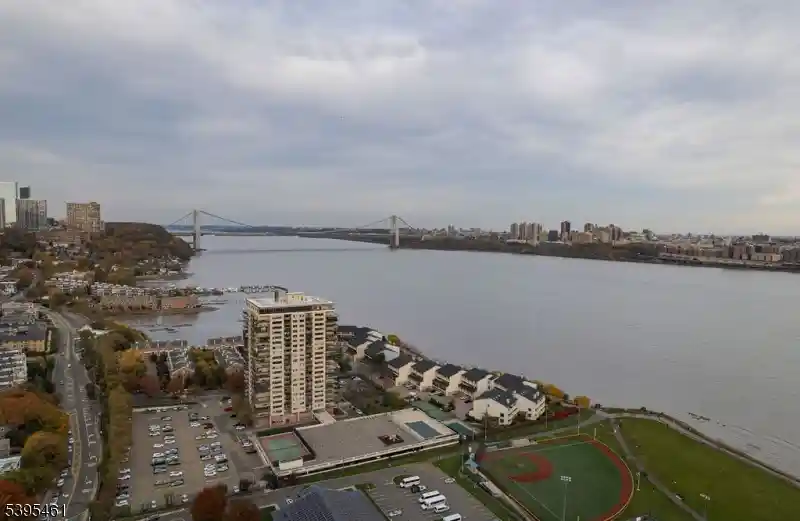 4th image of 1106-1108 River Rd, Edgewater, NJ 07020 | MLS# 3996193