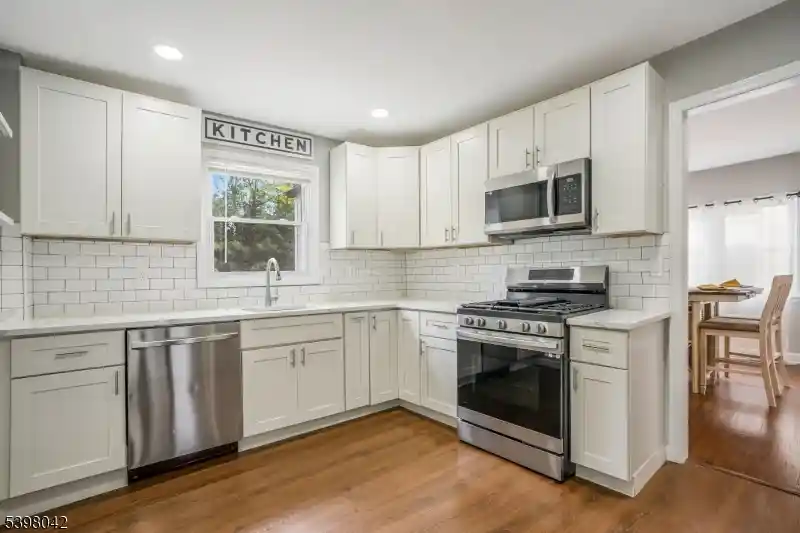 4th image of 16 Pleasant Ave, Belleville Twp., NJ 07109 | MLS# 3998539