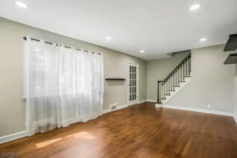34th image of 16 Pleasant Ave, Belleville Twp., NJ 07109 | MLS# 3998539