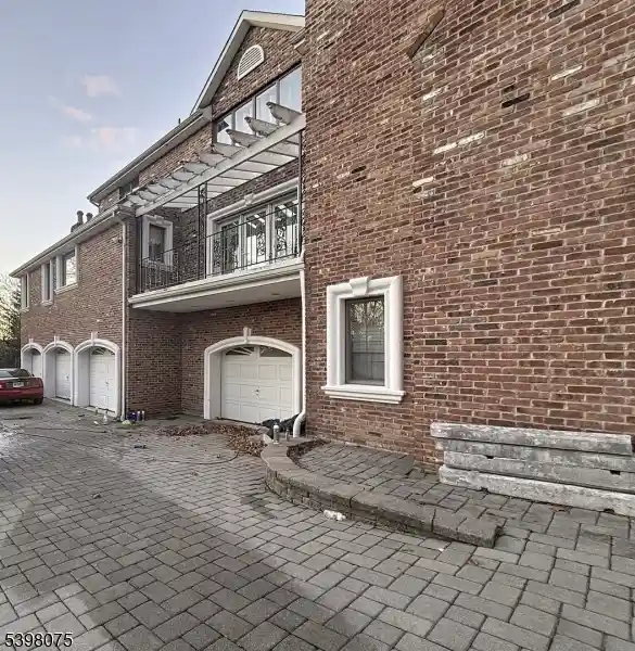 2nd image of 19 Powder Hill Rd, Saddle River, NJ 07458 | MLS# 3998567