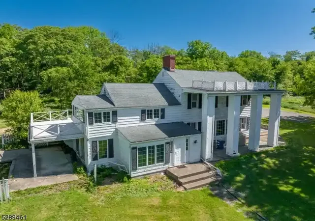 Photo 1 of Single family home for sale at 2 Dutch Hill Rd, Hampton Boro, NJ 08827 | MLS# 3903279 | Listing updated on 2026-10-06