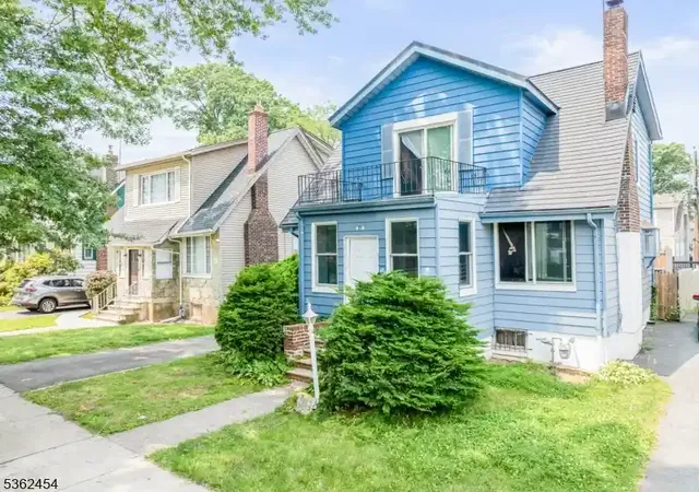 Photo 1 of Single family home for sale at 25 Grand Ave, Newark, NJ 07106 | MLS# 3970247 | Listing updated on 2025-08-14