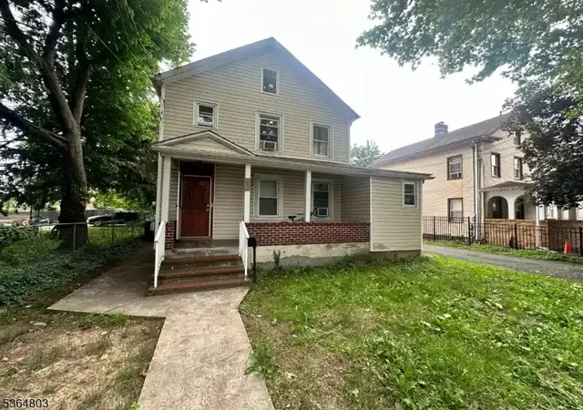 Photo 1 of Single family home for sale at 354 E 2nd St, Plainfield City, NJ 07060 | MLS# 3969158 | Listing updated on 2025-11-14
