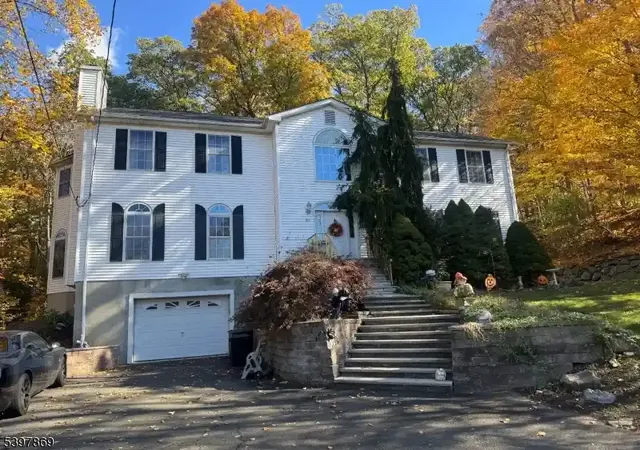 Photo 1 of Single family home for sale at 102 Garside Avenue, Wayne, NJ 07470 | MLS# 3998402 | Listing updated on 2026-05-30