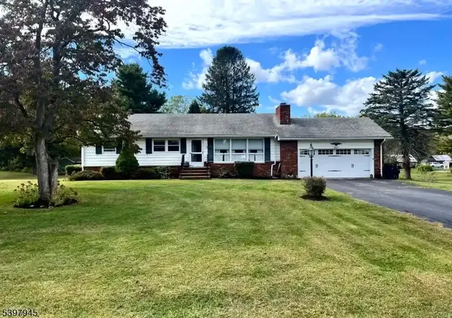 Photo 1 of Single family home for sale at 17 Longview Rd, Hamburg, NJ 07419 | MLS# 3999253 | Listing updated on 2025-12-16