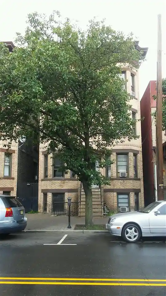 Condo for sale at 402 60Th St #7, West New York, NJ 07093 | MLS# 180011155 | Listing updated on 2025-12-08