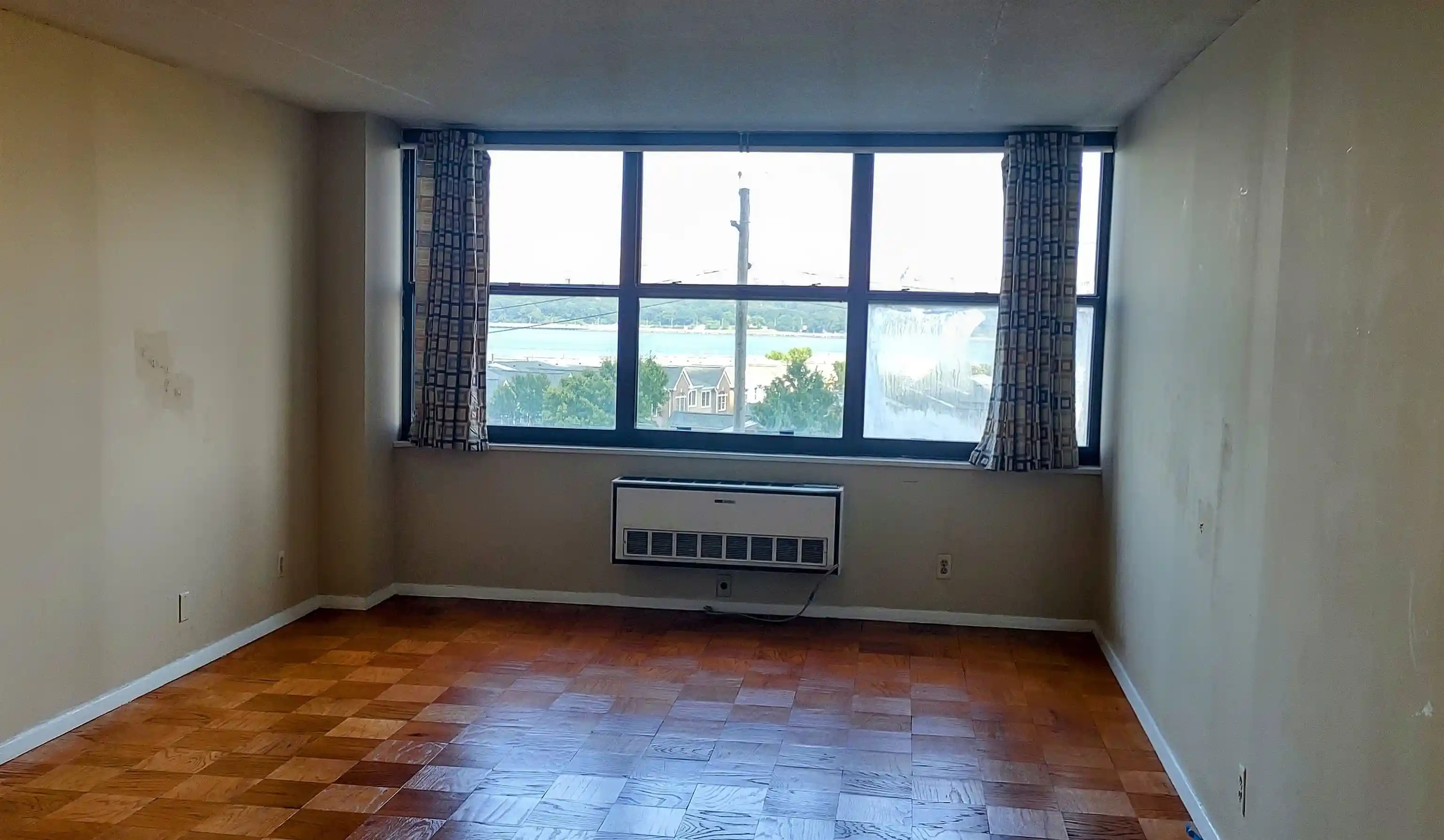 4th image of 7002Nd Blvd E, Hammonton, NJ 07093