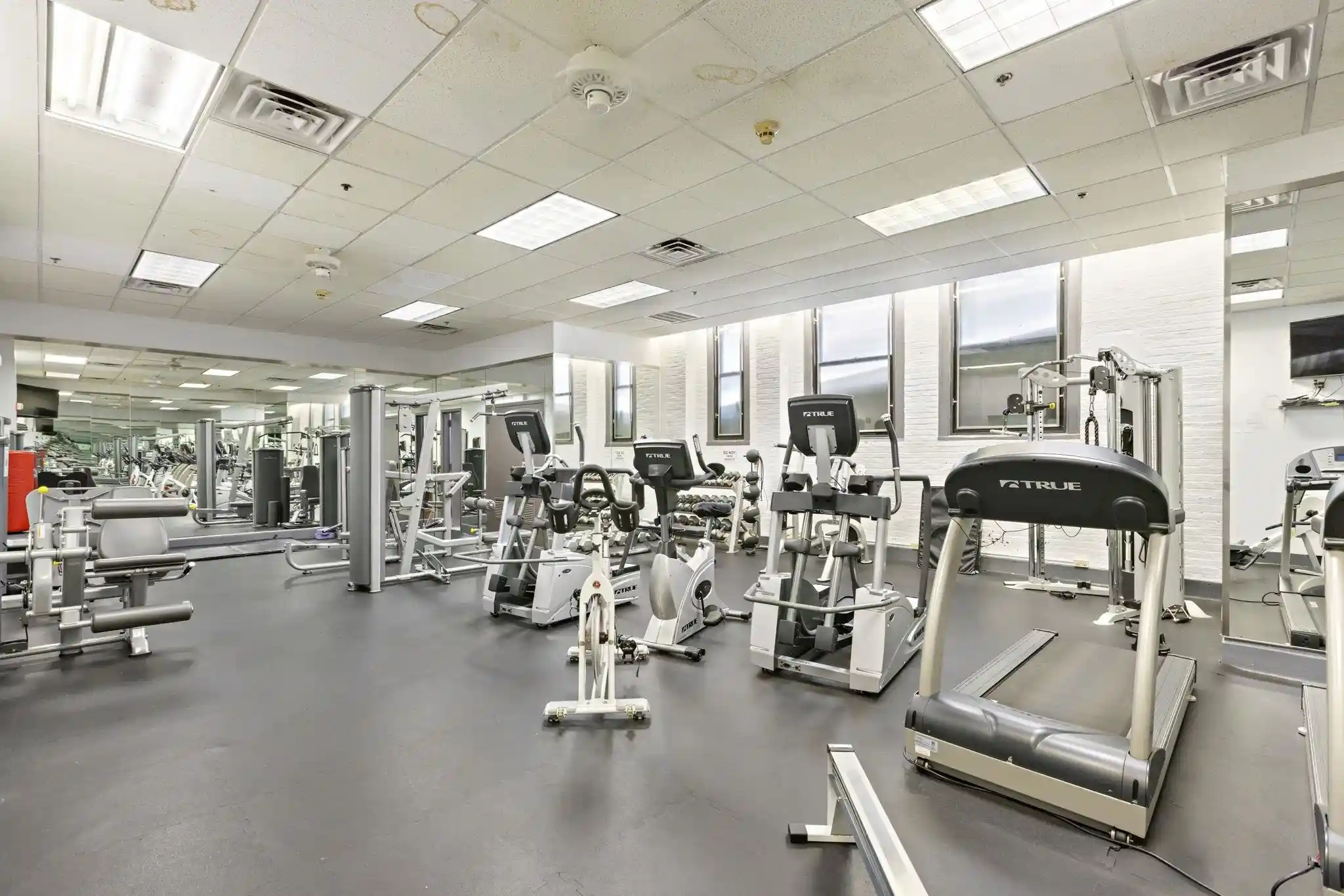 Photo 4 of Condominium at 501 Adams St #2F, Hoboken, NJ 07030 | MLS# 230010402 | | Sold on 2023-08-25
