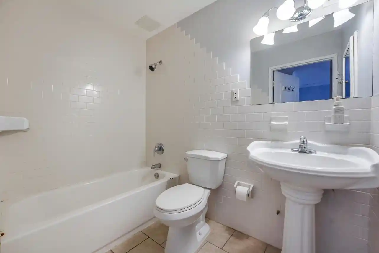 Photo 2 of Condominium at 264 9Th St #4C, Jersey City, NJ 07302 | MLS# 240014039 | | Sold on 2025-01-24