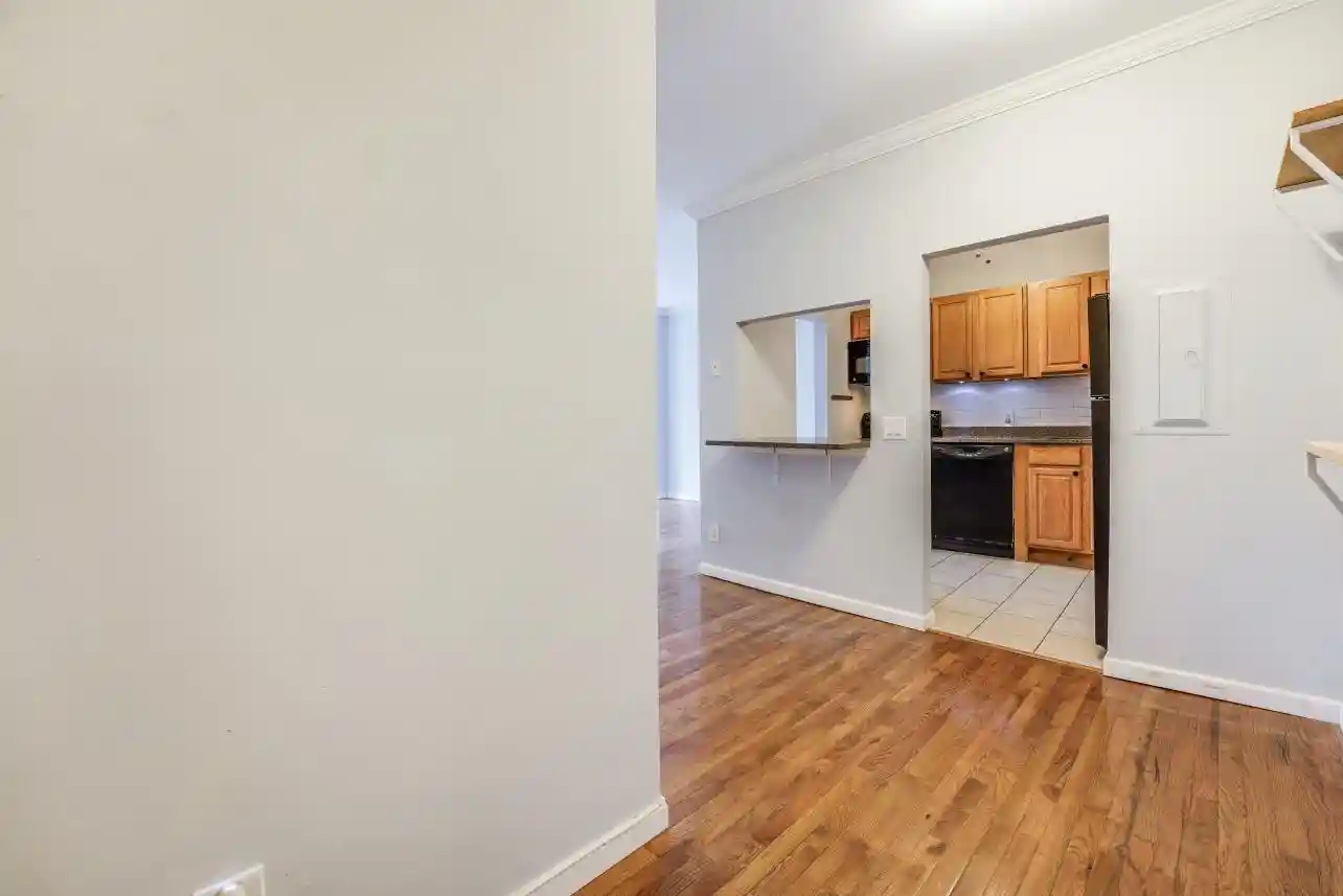 Photo 3 of Condominium at 264 9Th St #4C, Jersey City, NJ 07302 | MLS# 240014039 | | Sold on 2025-01-24