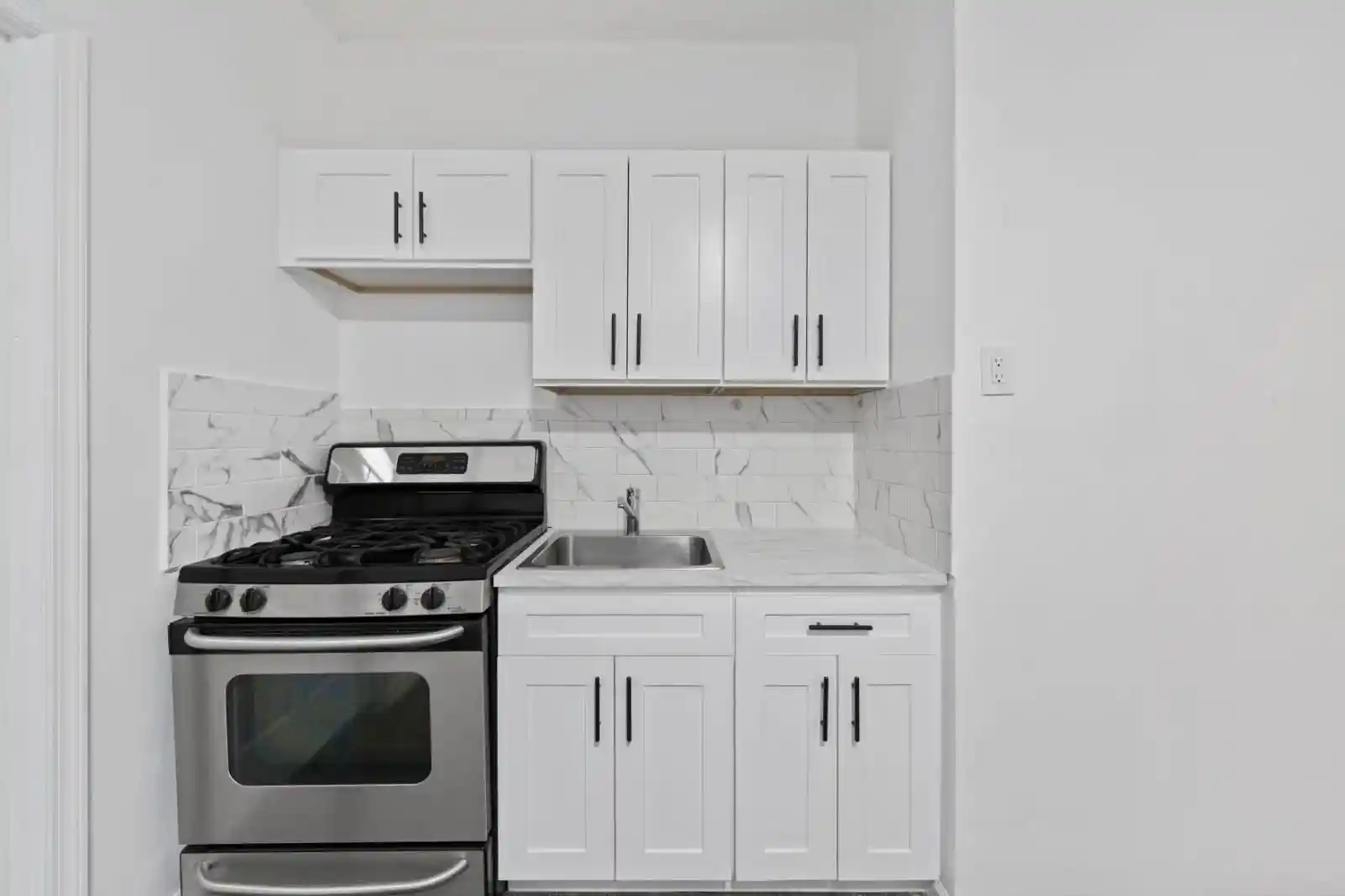 Photo 2 of Condominium at 118 Corbin Ave #403, Jersey City, NJ 07306 | MLS# 240023742 | | Sold on 2025-02-06
