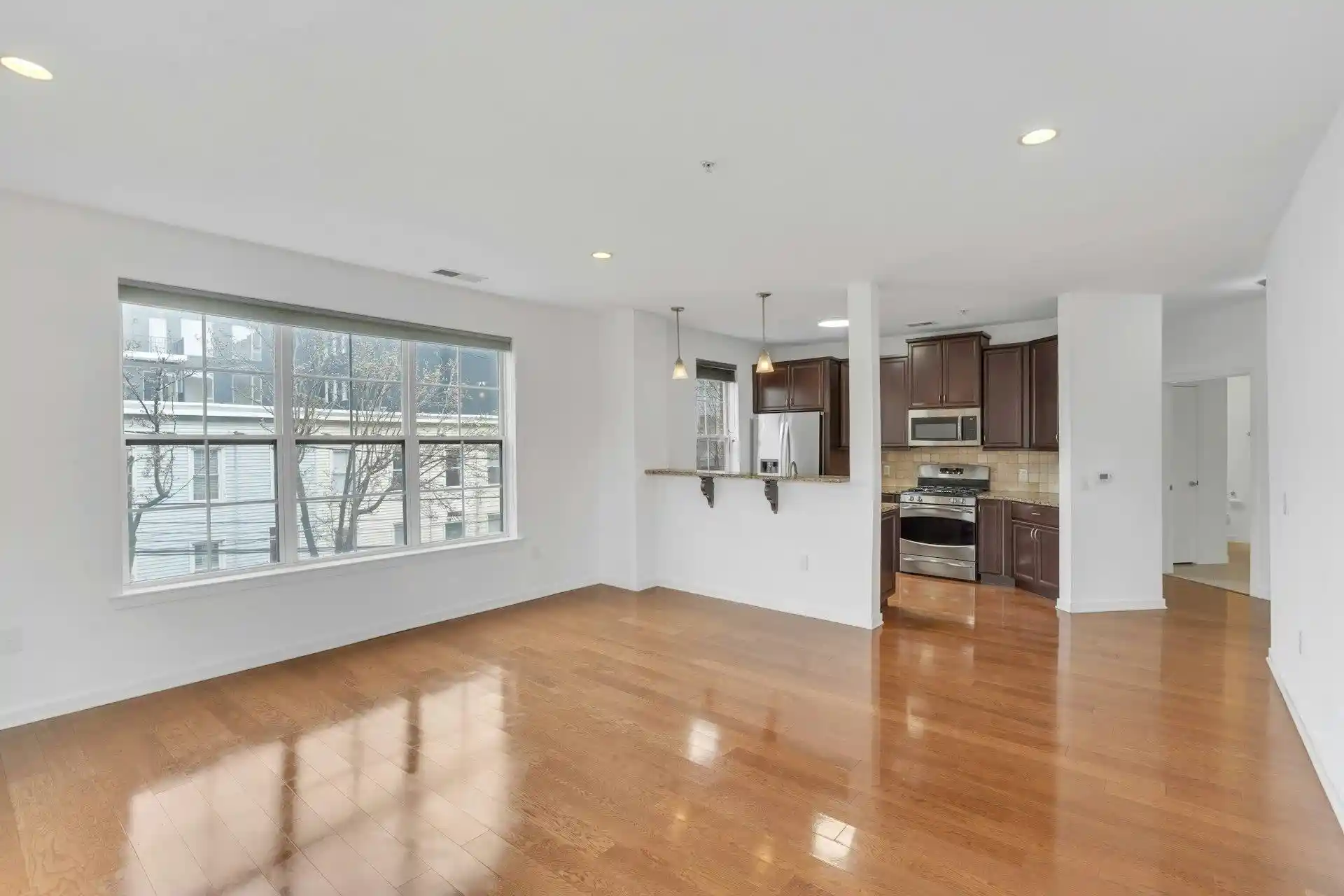 Photo 4 of Condominium at 443 2Nd St #0212, Jersey City, NJ 07302 | MLS# 250008548 |  | Sold on 2025-10-28